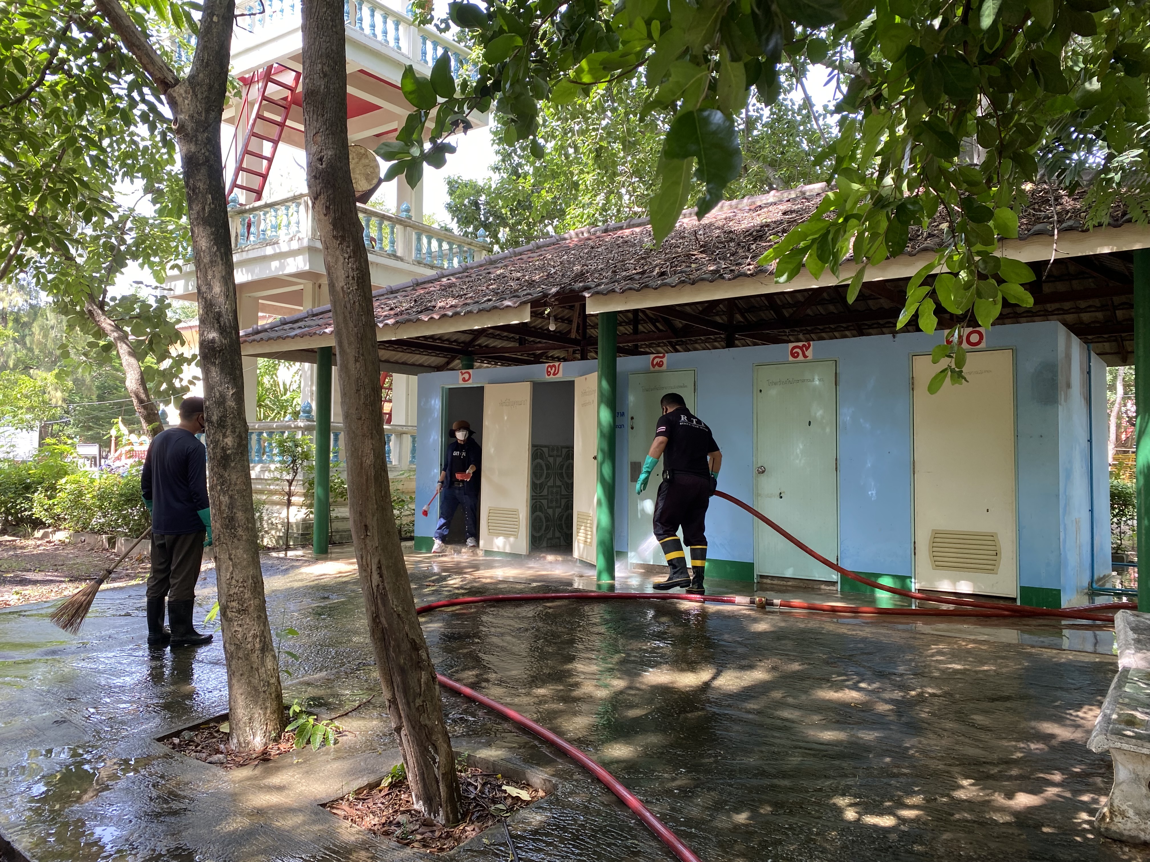 C2F82BF1 604B 4EE9 AC13 8DF9909B5EC7